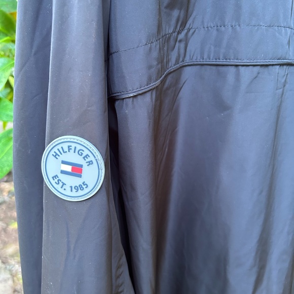 Tommy Hilfiger wind and water resistant jacket Sz XL Black mesh lining - Picture 3 of 7
